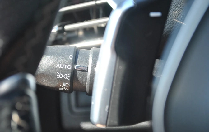 Peugeot 3008 cena 72900 przebieg: 140758, rok produkcji 2016 z Raciąż małe 379